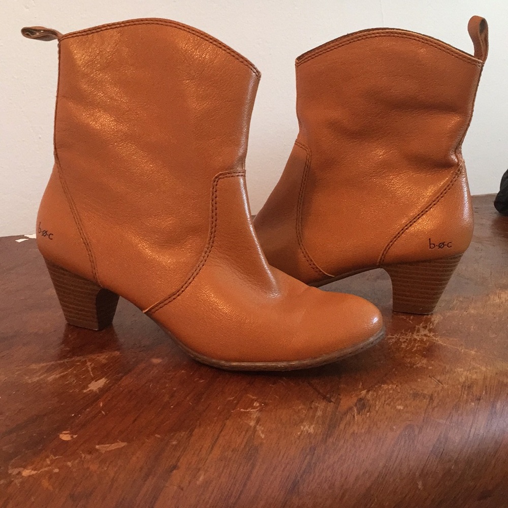 Tan bootie